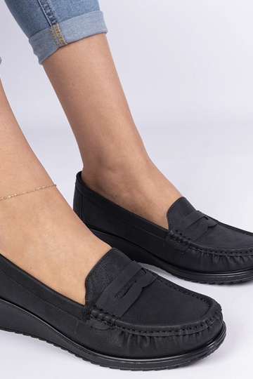 Mustad naiste mokassiinid... 2