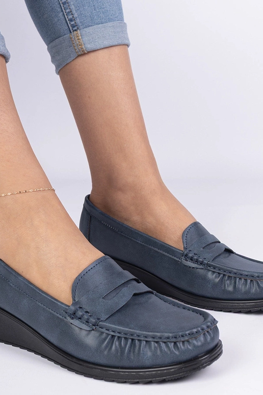 Tumed sinised naiste mokassiinid...