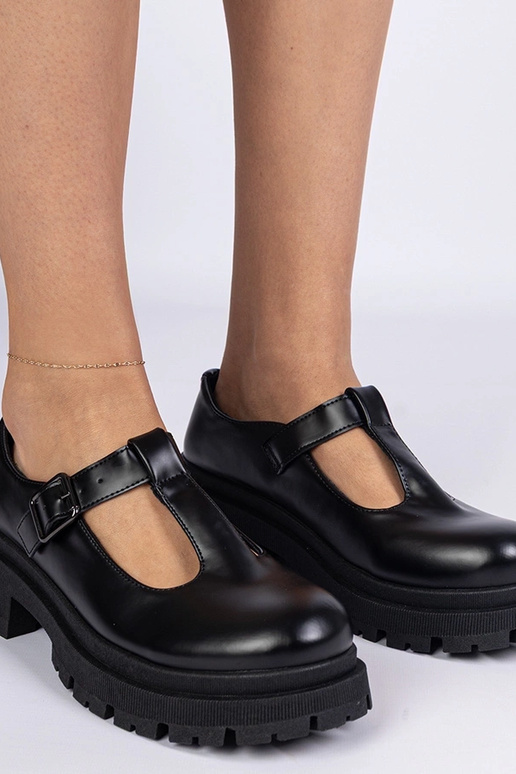 Mustad platvormkingad ökokoest Nella