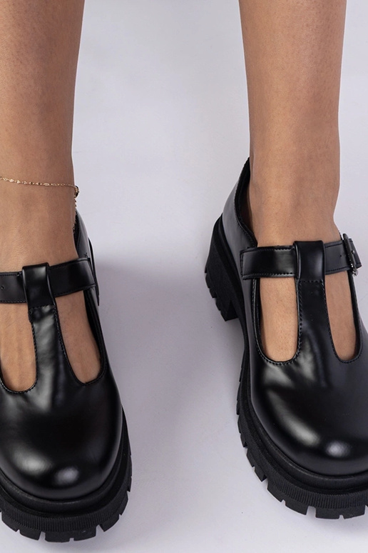 Mustad platvormkingad ökokoest Nella