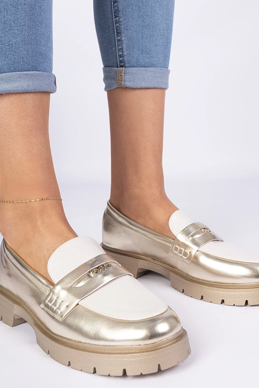 Kuldne naiste mokassiin valge...