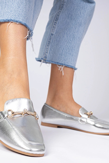 Hõbedased mokassiinid... 2