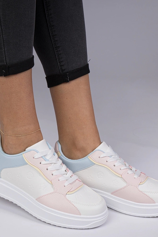 Valged-roosad spordijalatsid...