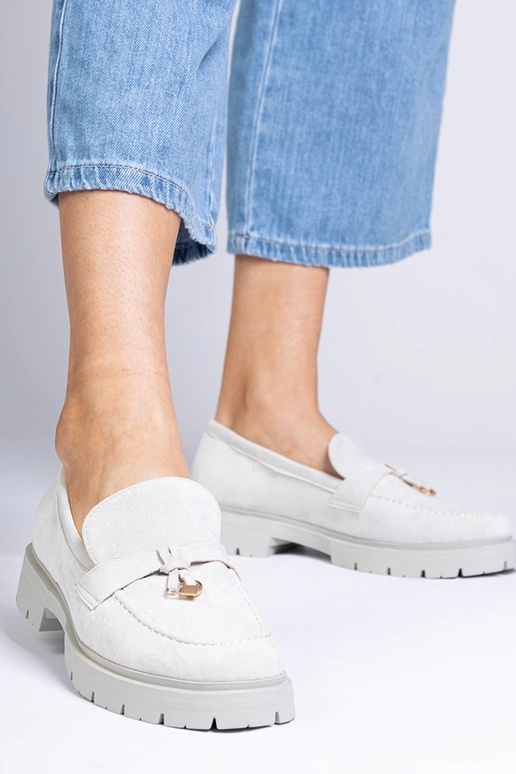 Hallid elegantsed mokasiinid...