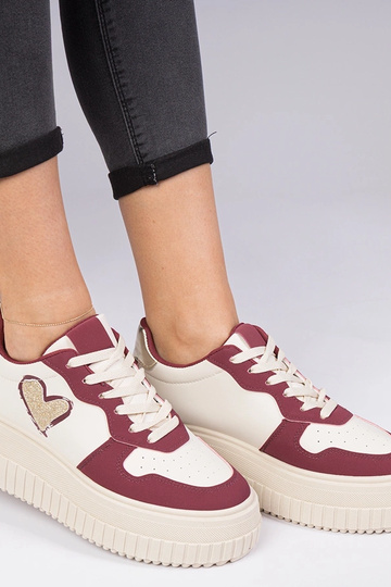 Bordod naiste sneakersid sädelevate südamega Laira 2