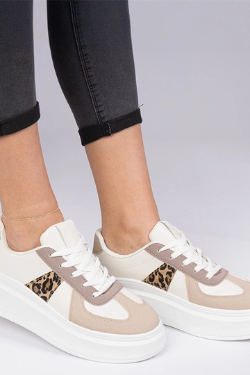 Pruunid sneakersid paksul taldadel Mishel 2