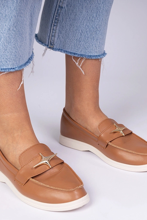 Pruunid naiste mokasiinid kuldse...