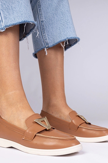 Pruunid naiste mokasiinid...