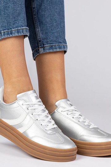 Hõbedased naiste...