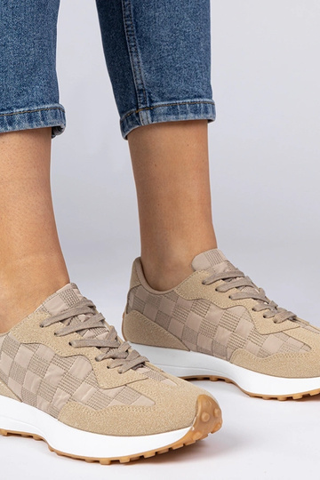 Beezid naiste sporditossud...