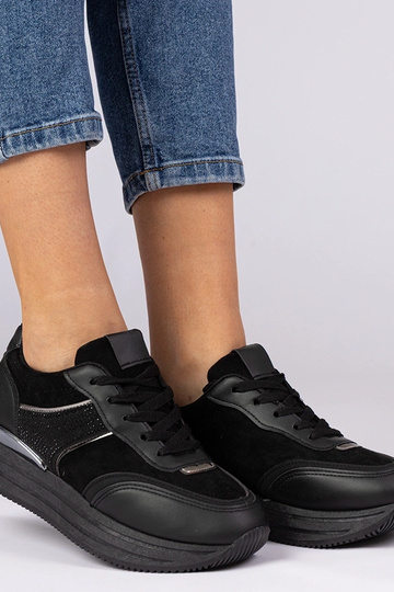 Mustad naiste sneakerid...