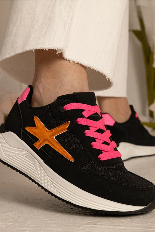 Mustad naiste spordijalatsid... Mustad naiste spordijalatsid...