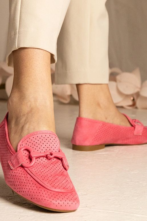 Roosad naiste augu-mustriga...