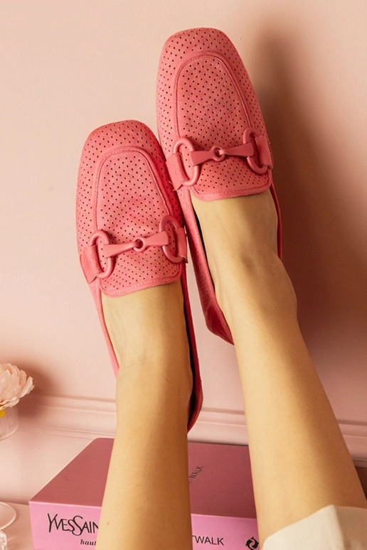 Roosad naiste augu-mustriga...