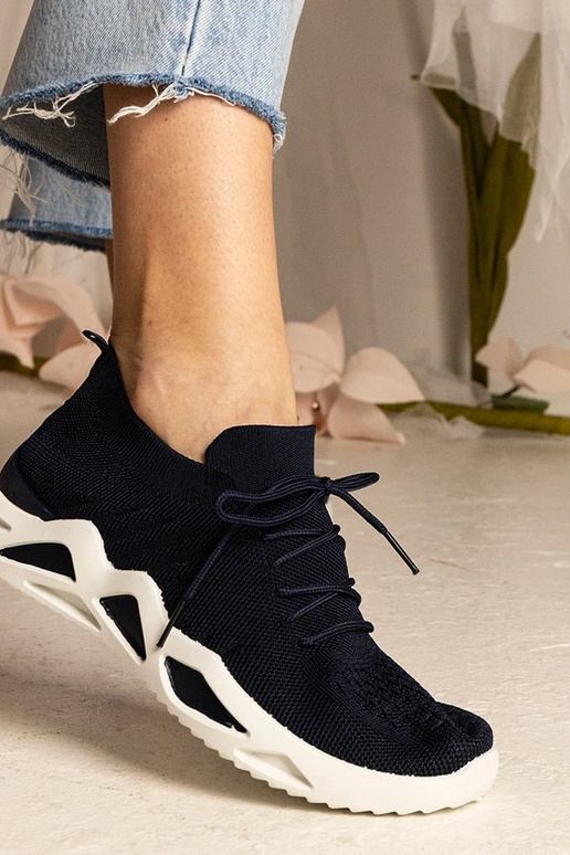 Tumesinised spordijalatsid sokk-tüüpi... Tumesinised spordijalatsid sokk-tüüpi...