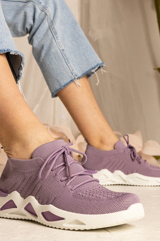 Lillad spordijalatsid sokk-tüüpi...