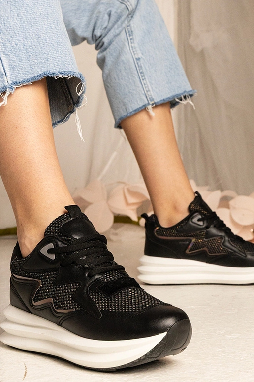 Mustad spordijalatsid holograafilise... Mustad spordijalatsid holograafilise...