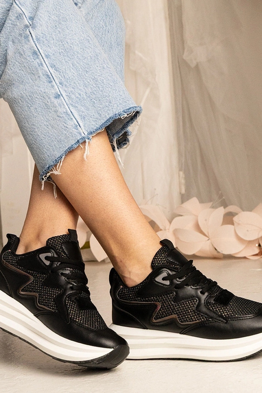 Mustad spordijalatsid holograafilise... Mustad spordijalatsid holograafilise...