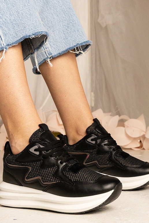 Mustad spordijalatsid holograafilise... Mustad spordijalatsid holograafilise...