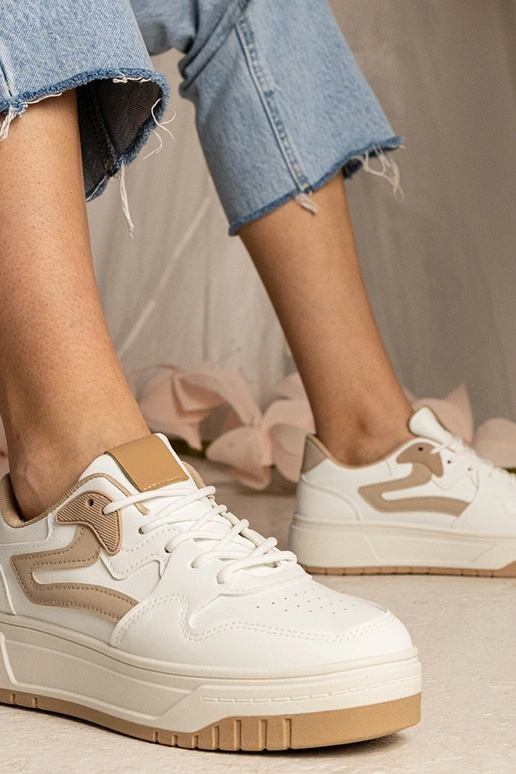 Seisha valged naiste sportlikud tossud