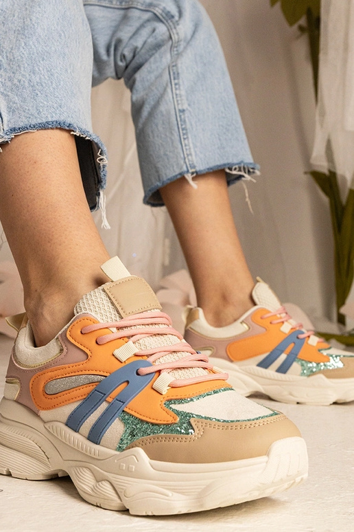 Maleda oranžid naiste sportlikud...