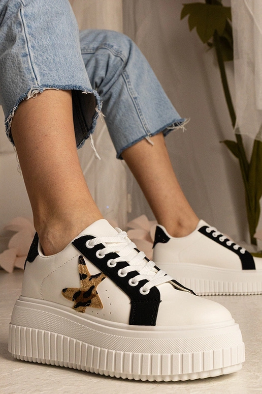 Taleda must-valged tossud sädeluse ja... Taleda must-valged tossud sädeluse ja...