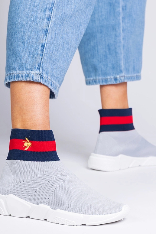 Hallid naiste sportlikud tossud... Hallid naiste sportlikud tossud...