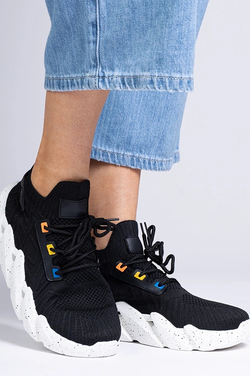 Mustad naiste sportlikud tossud paksu... Mustad naiste sportlikud tossud paksu...