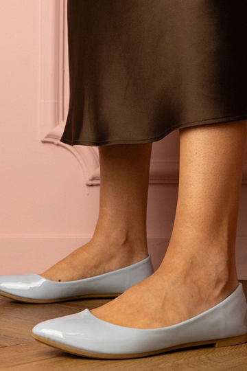 Sinised lakitud naiste...