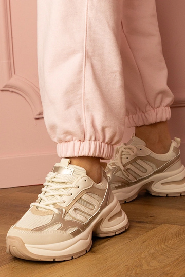 Kreemi värvi naiste...