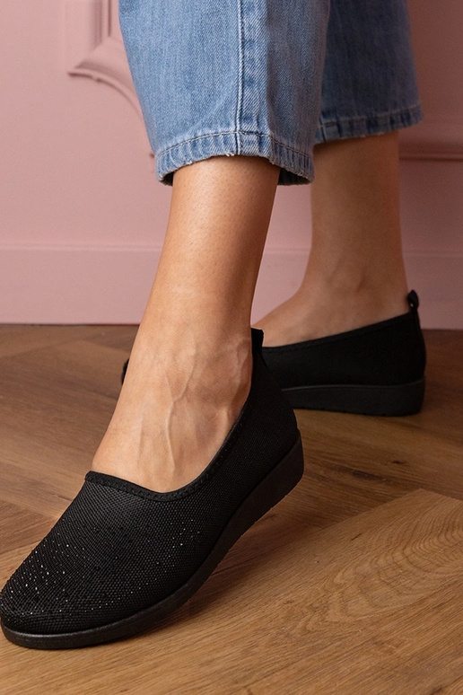 Mustad naiste spordisandaalid... Mustad naiste spordisandaalid...