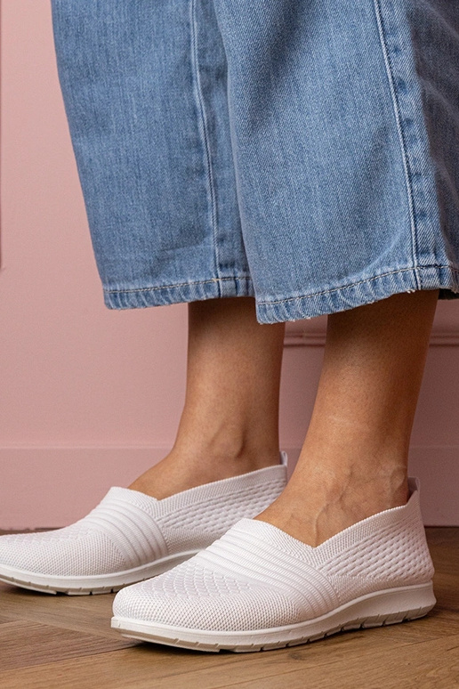 Valged naiste spordisandaalid Makana Valged naiste spordisandaalid Makana