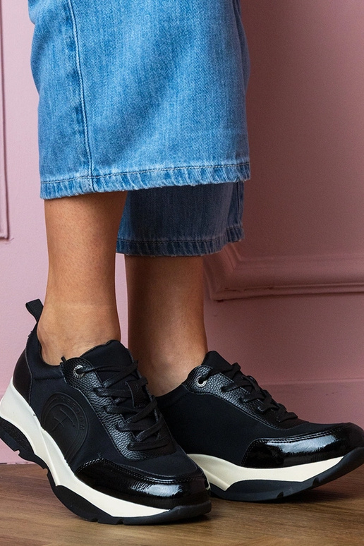 Mustad naiste spordijalatsid Wener Mustad naiste spordijalatsid Wener