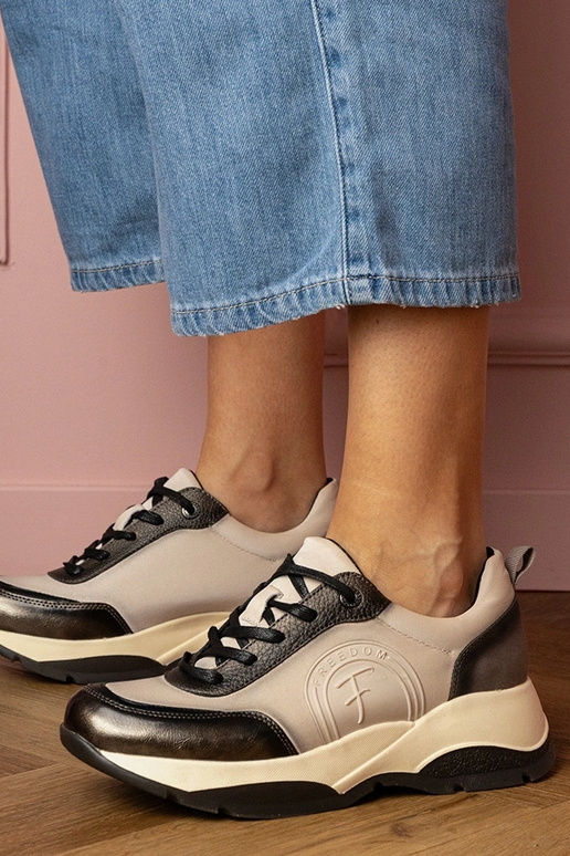 Hallid naiste spordijalatsid Wener Hallid naiste spordijalatsid Wener