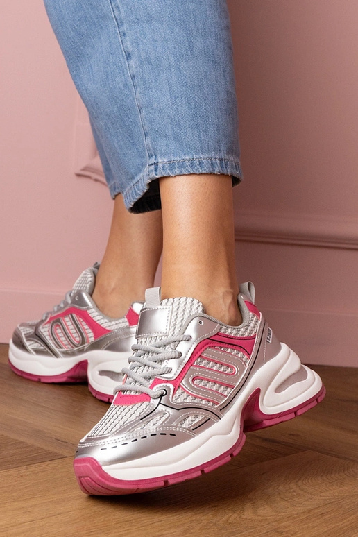 Hõbedased-roosad naiste... Hõbedased-roosad naiste...