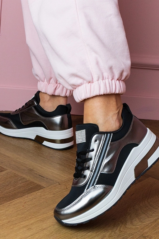 Mustad naiste spordijalatsid... Mustad naiste spordijalatsid...