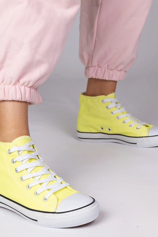 Kollased klassikalised kingad...