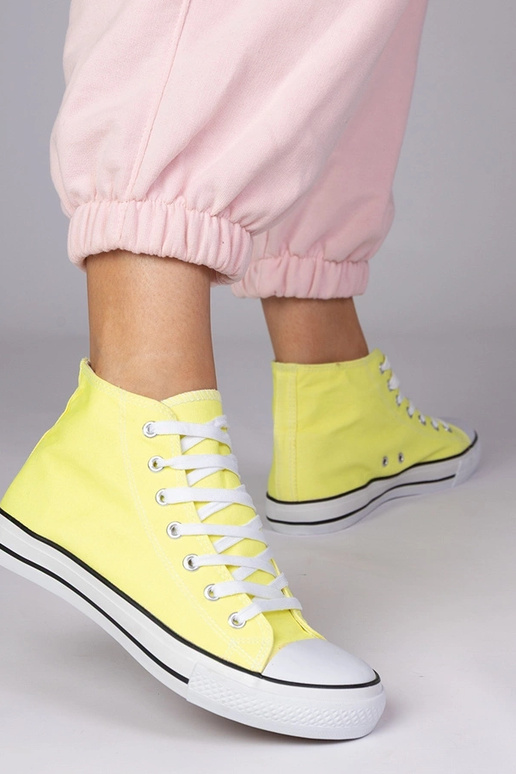 Kollased klassikalised kingad...