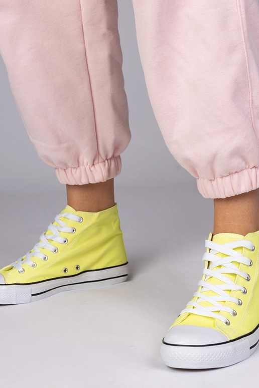 Kollased klassikalised kingad...