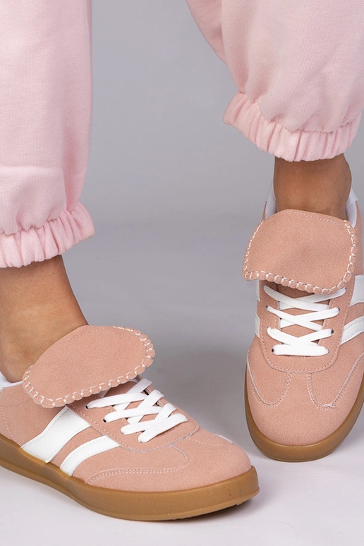 Roosad naiste spordijalatsid, „Lukka"