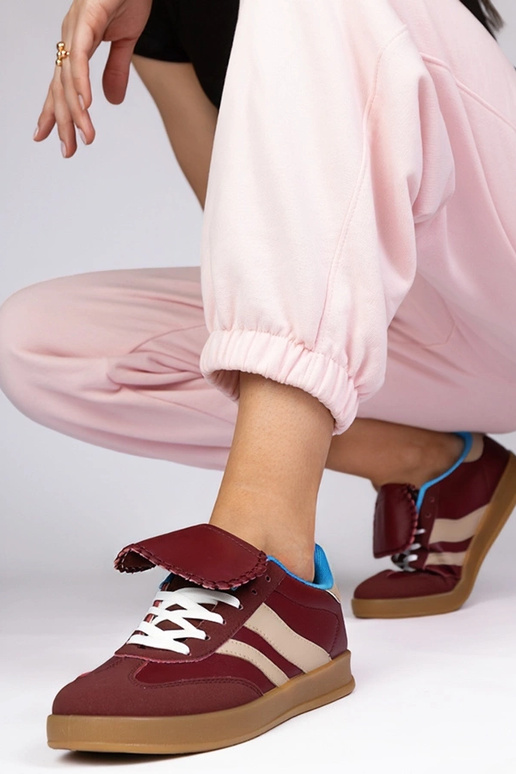 Kirsipunased naiste spordijalatsid,...