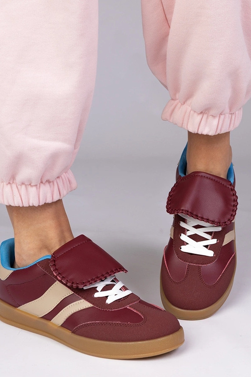 Kirsipunased naiste spordijalatsid,...