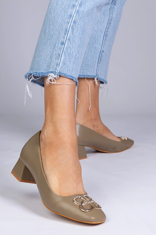 Rohelised madal konts kõrged kingad,...