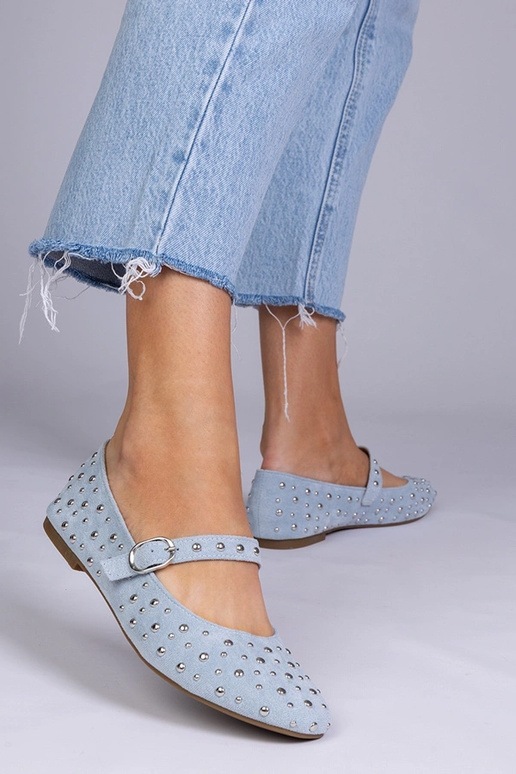 Sinised ballerinad nurgeliste ja...