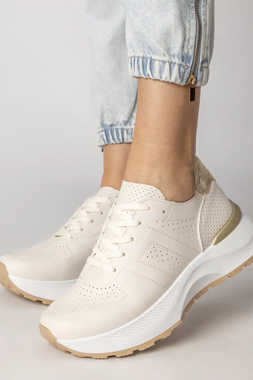 Liivakarva sportlikud jalanõud kuldse...