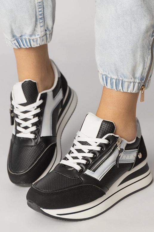 Mustad sportlikud jalanõud lukuga,...