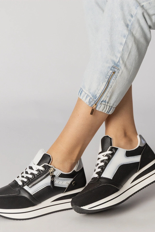 Mustad sportlikud jalanõud lukuga,...