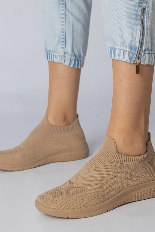 Liivakarva sportlikud jalanõud...