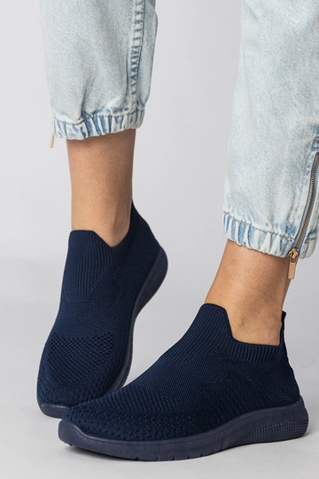 Tumedalt sinised sportlikud... 2