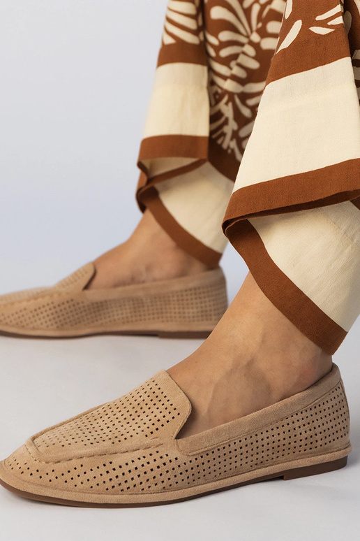 Kreemjas värvi avatud mokasiinid...